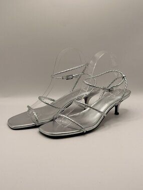 Marc Fisher LTD Beylee Women's Silver Leather Strap Kitten Heel Sandal Sz 9.5